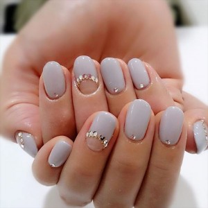 アイスグレー　ネイル